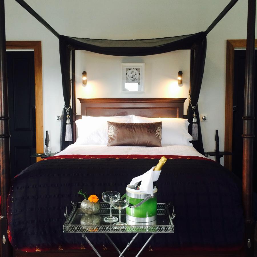 Marriners Luxury Guesthouse Rawene 外观 照片